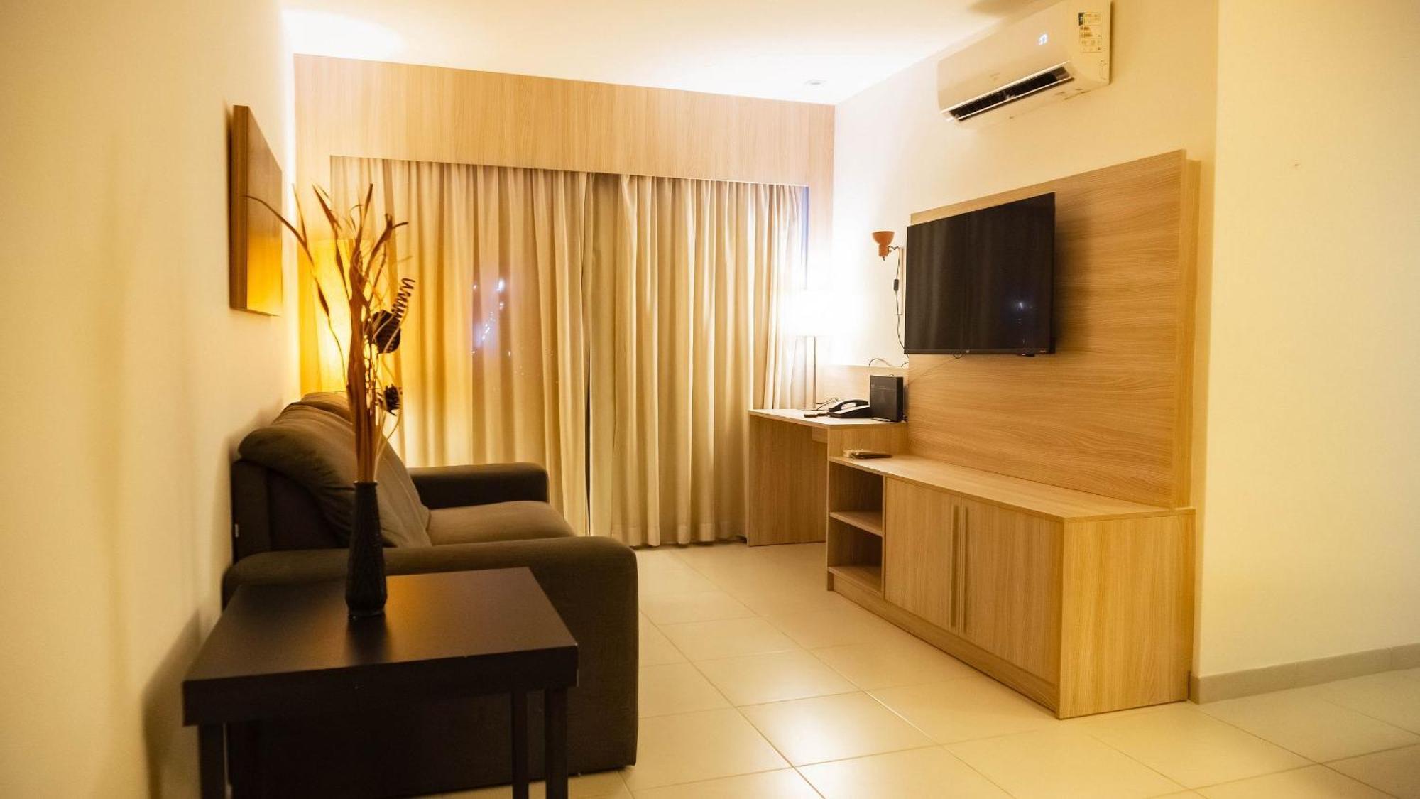 Class Convention - Flats Em Boa Viagem Por Yolo Recife